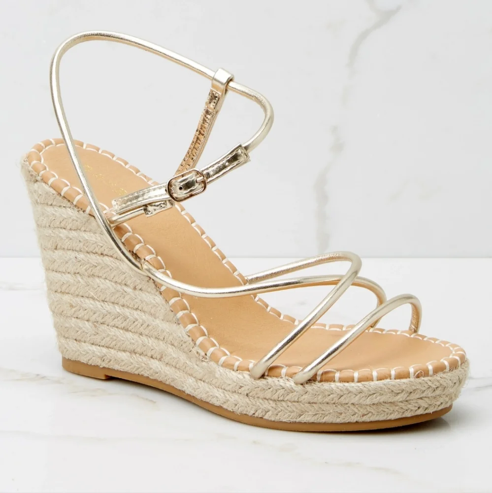 Minutes to Midnight Gold Wedges - Only Worn Once! - Picture 2 of 3